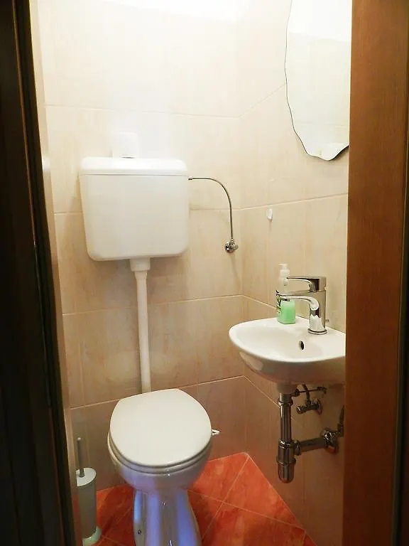 Apartment Karmen Porec 0*,  Croatia