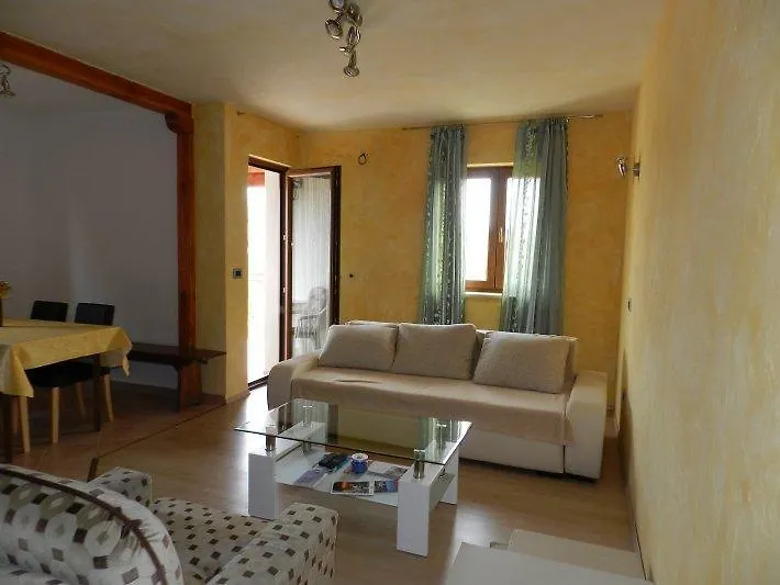 Apartment Karmen Porec 0*,