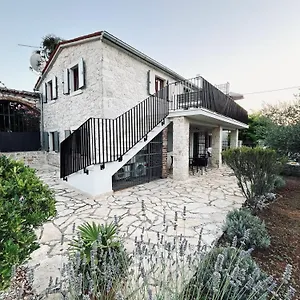 Apartament Koronsovac House With 4, Poreč